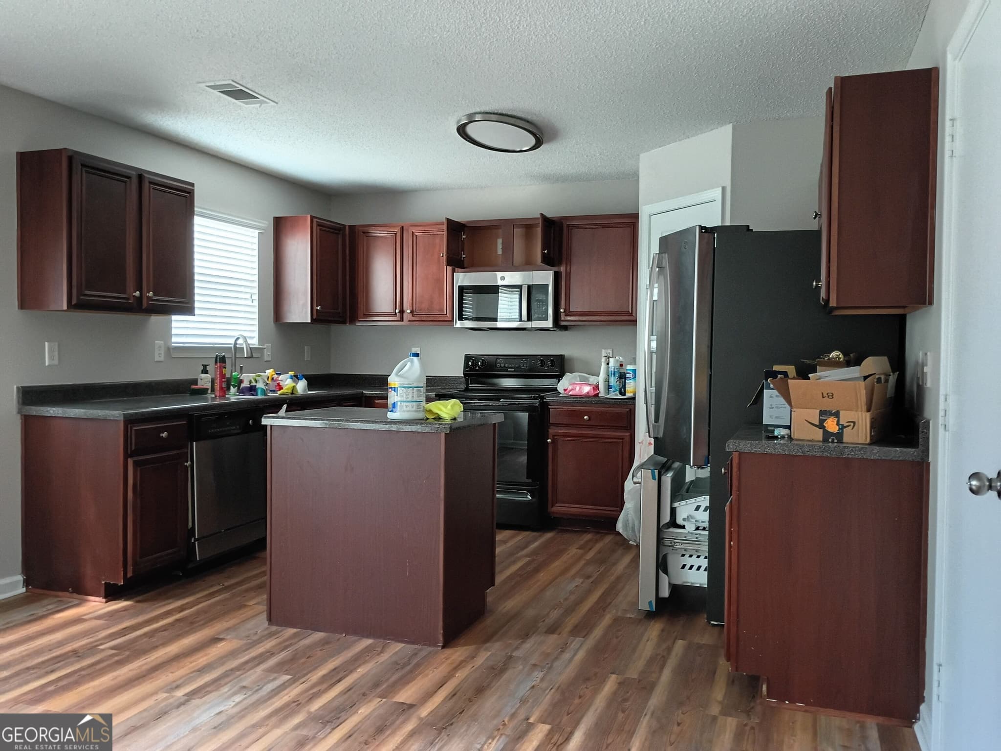 4 bedroom, 3 bathroom, 2,691 sq ft single family residence for sale at 314 Megan Drive, Hampton, GA 30228 — photo 5