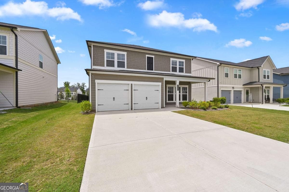 4 bedroom, 2.5 bathroom, 2,192 sq ft single family residence for sale at 2197 Boxwood Circle, Conyers, GA 30094 — photo 3