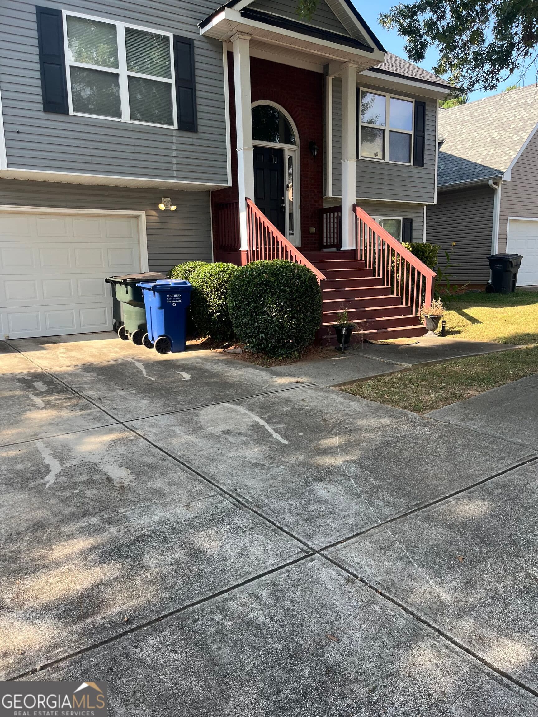 4 bedroom, 2 bathroom, 2,096 sq ft single family residence for rent at 3229 Meadow Point Drive, Snellville, GA 30039 for $2,200 a month — photo 1 of 5