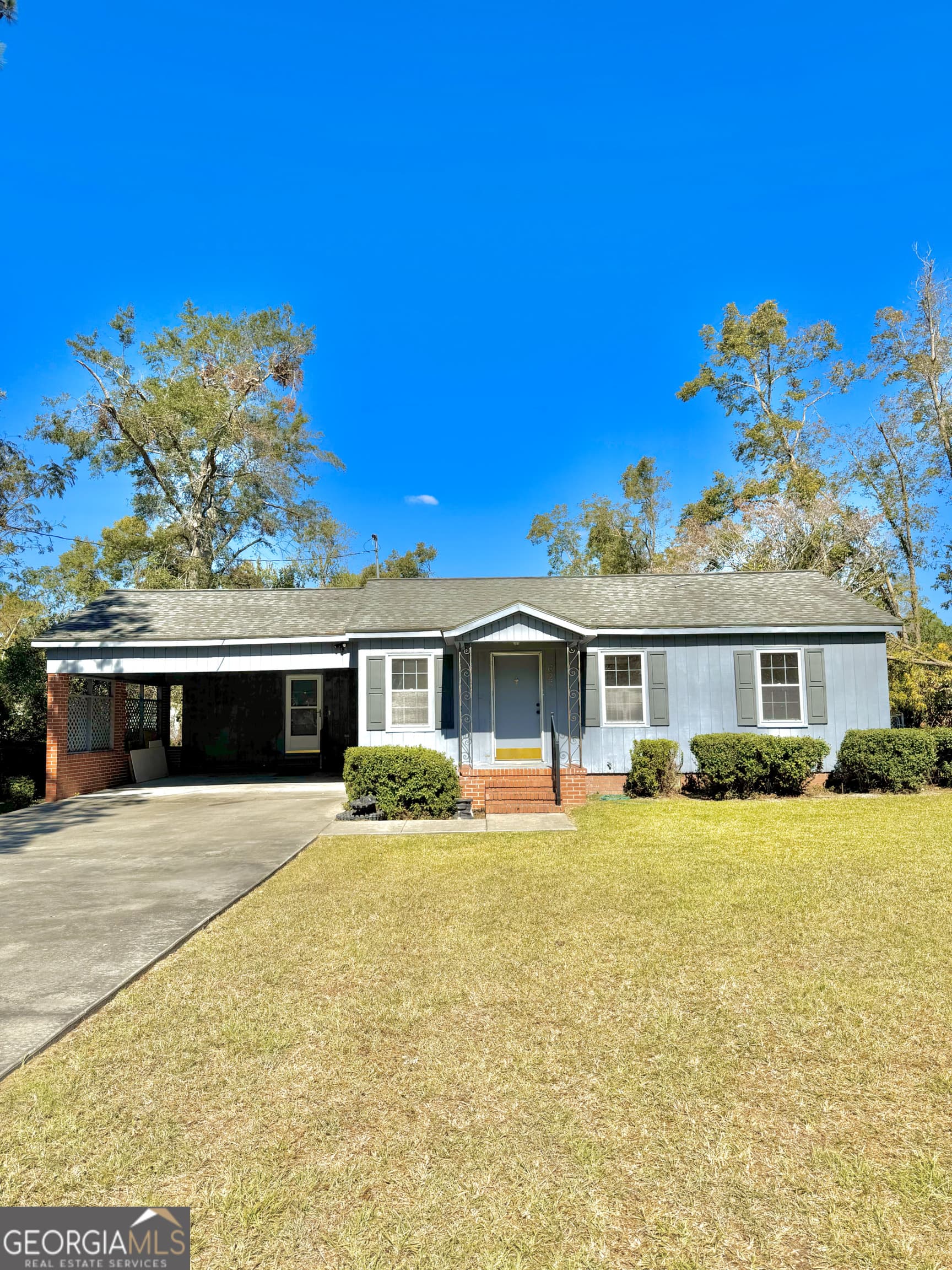 2 bedroom, 1.5 bathroom, 1,256 sq ft single family residence sold at 625 Jordan Avenue, Millen, GA 30442