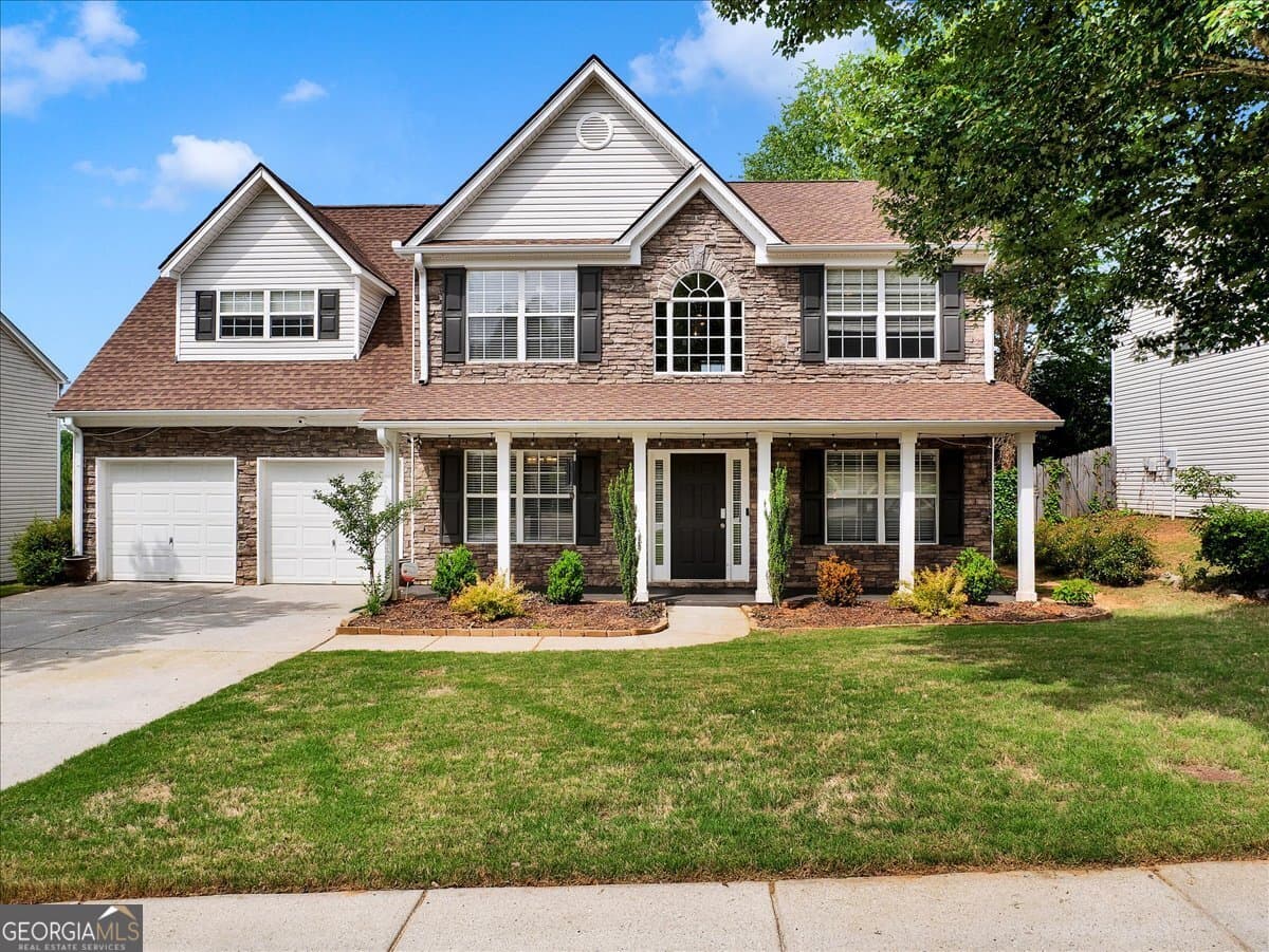 4 bedroom, 2.5 bathroom, 2,807 sq ft single family residence for sale at 3725 Crescent Walk Lane, Suwanee, GA 30024 — photo 1 of 24