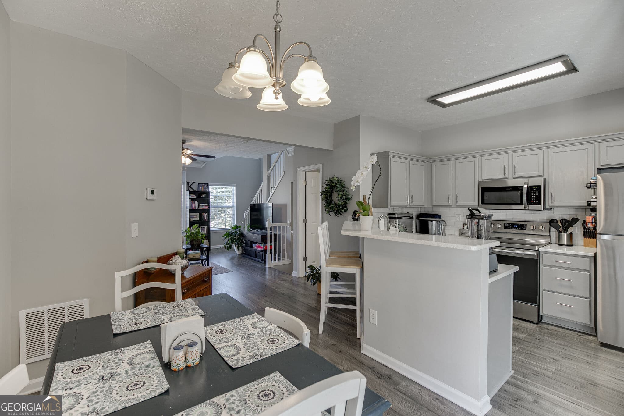 2 bedroom, 2.5 bathroom, 1,736 sq ft townhouse for sale at 4928 Oak Meadow Lane, Oakwood, GA 30566 — photo 7