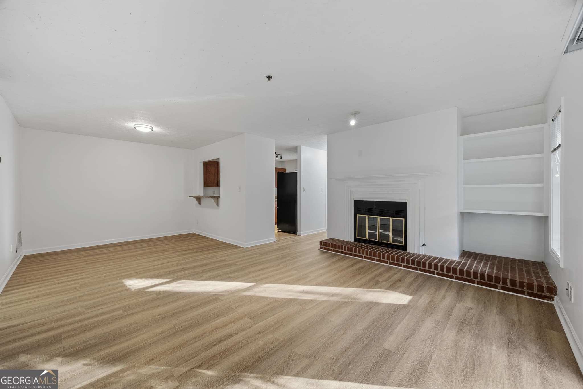 2 bedroom, 1 bathroom, 1,109 sq ft condominium for sale at 2006 Cumberland Court, Smyrna, GA 30080 — photo 10