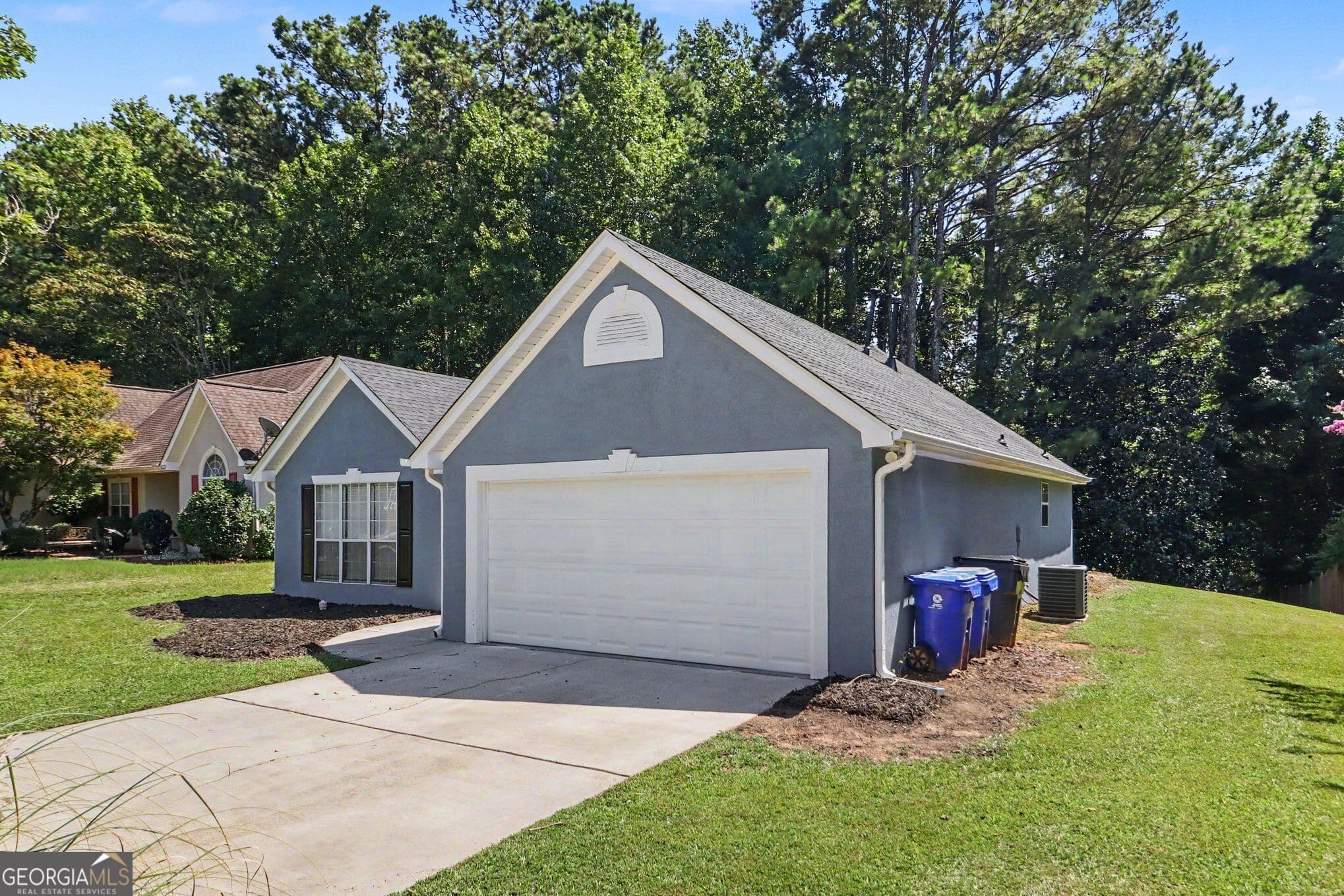3 bedroom, 2 bathroom, 1,558 sq ft single family residence for sale at 140 Cannon Drive, Fayetteville, GA 30214 — photo 2