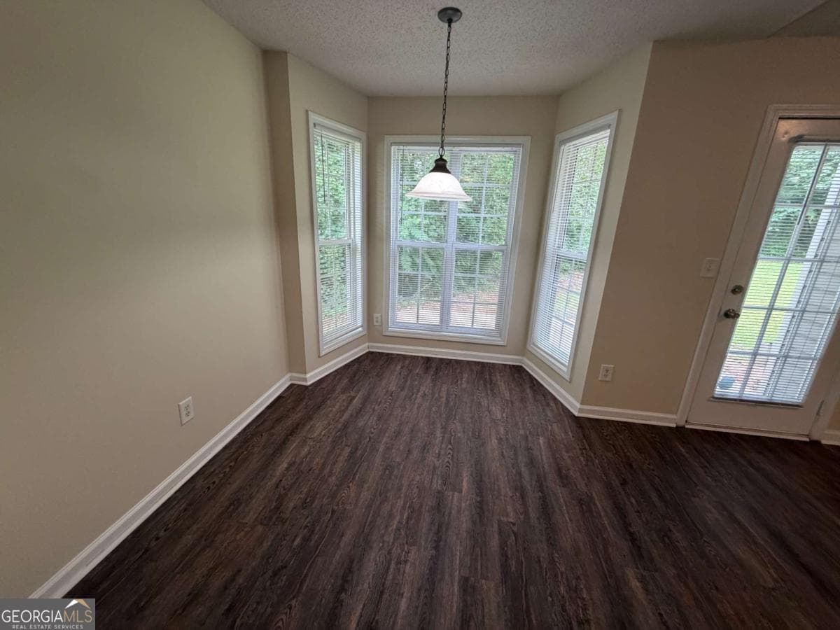 3 bedroom, 2 bathroom single family residence for rent at 211 Ravenwood Court, Bethlehem, GA 30620 for $1,795 a month — photo 5