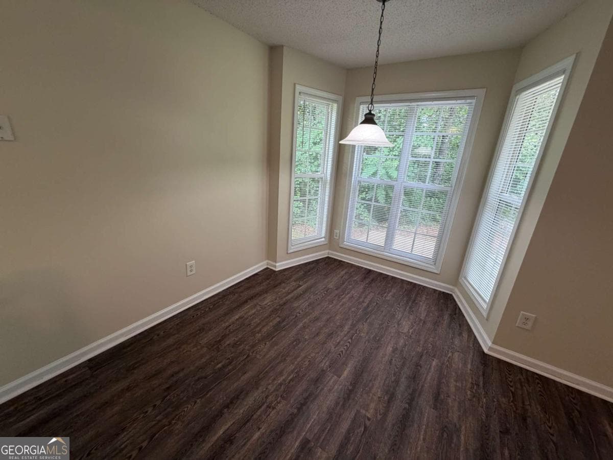 3 bedroom, 2 bathroom single family residence for rent at 211 Ravenwood Court, Bethlehem, GA 30620 for $1,795 a month — photo 4