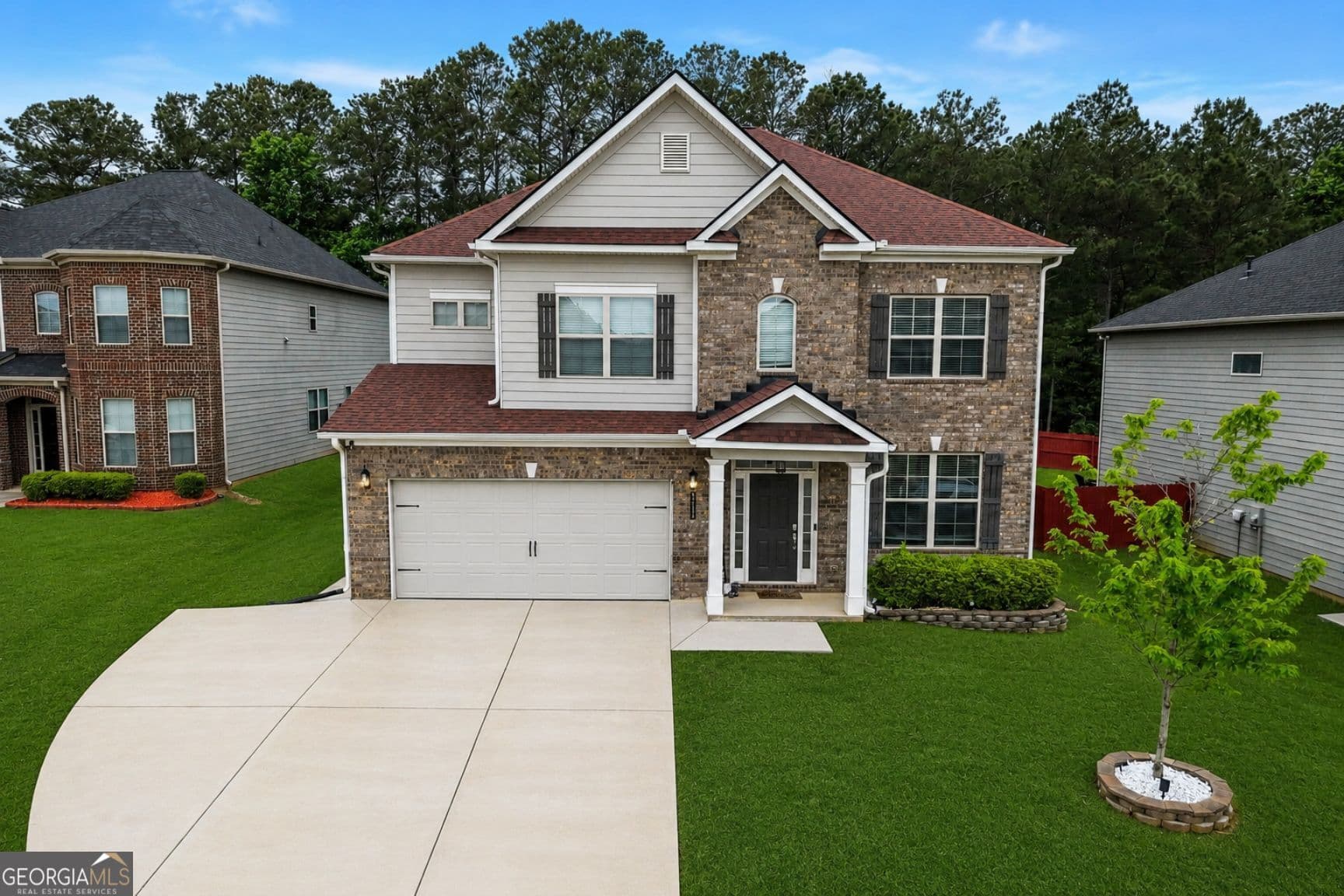 5 bedroom, 3 bathroom, 3,310 sq ft single family residence sold at 2119 Dodson Woods Drive, Fairburn, GA 30213