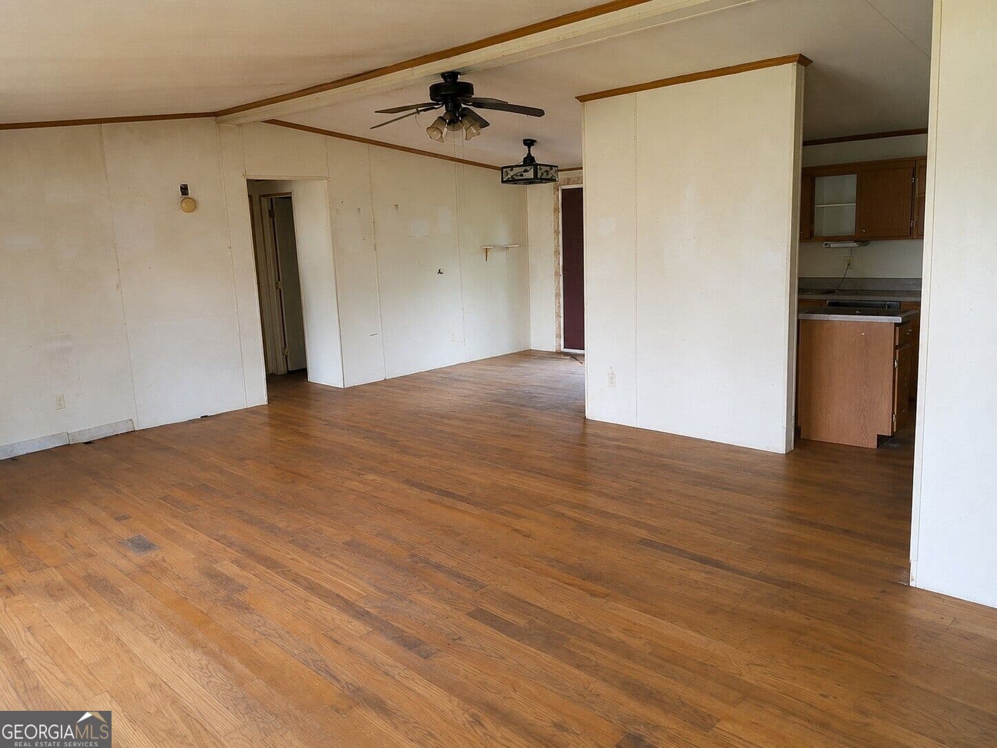 3 bedroom, 2 bathroom, 1,620 sq ft single family residence for sale at 227 Hanover Drive, Byron, GA 31008 — photo 4