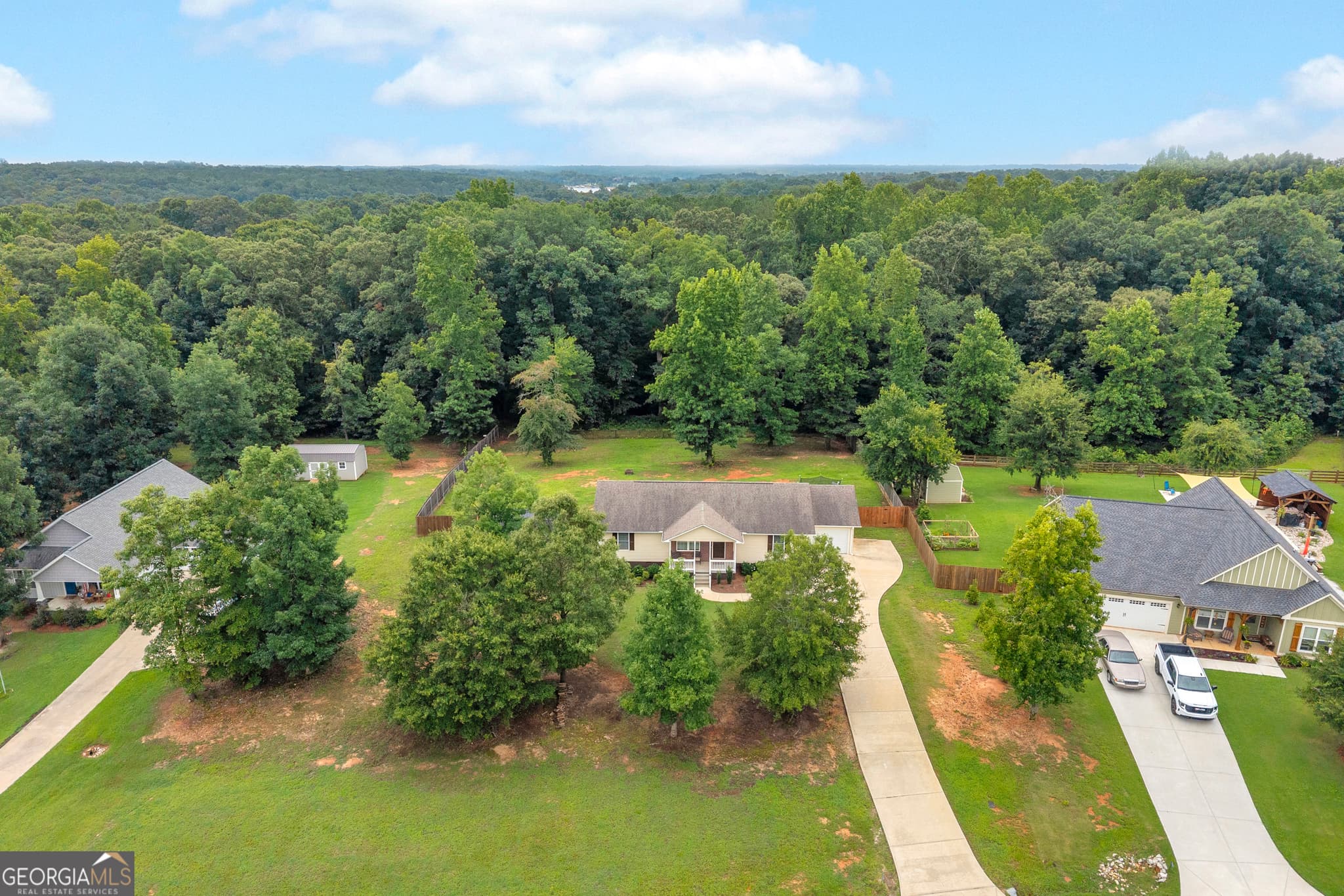 3 bedroom, 2 bathroom, 1,456 sq ft single family residence for sale at 423 N Point Circle, Hartwell, GA 30643 — photo 10