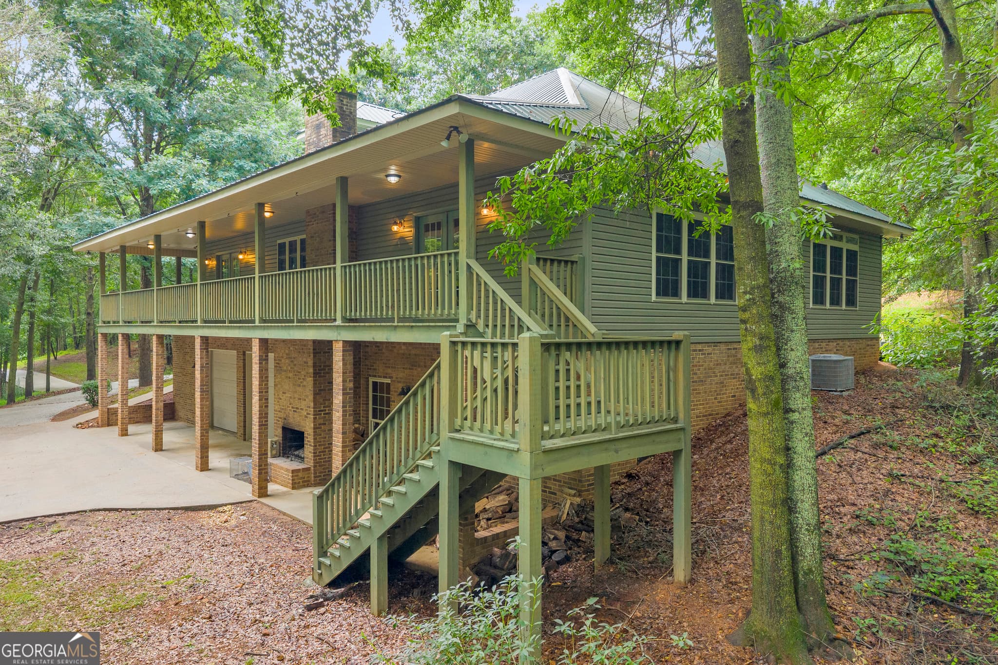 4 bedroom, 2.5 bathroom, 3,300 sq ft single family residence for sale at 830 Carrie Craft Road, Bowersville, GA 30516