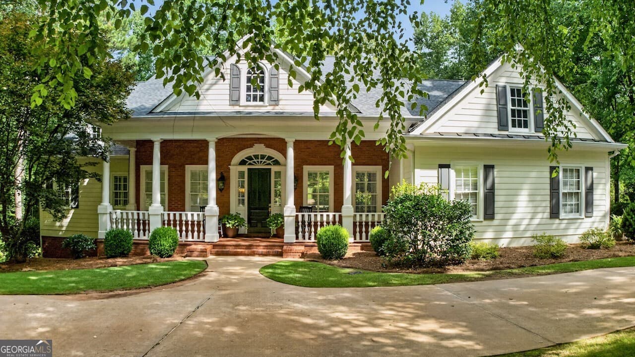 5 bedroom, 4.5 bathroom, 4,832 sq ft single family residence for sale at 209 River Oaks Drive, Lagrange, GA 30240 — photo 3
