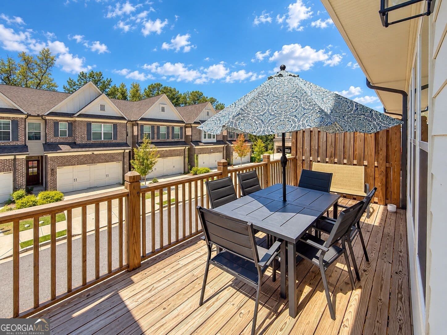 4 bedroom, 3.5 bathroom, 2,271 sq ft townhouse for sale at 1576 Gin Blossom Circle, Lawrenceville, GA 30045 — photo 10