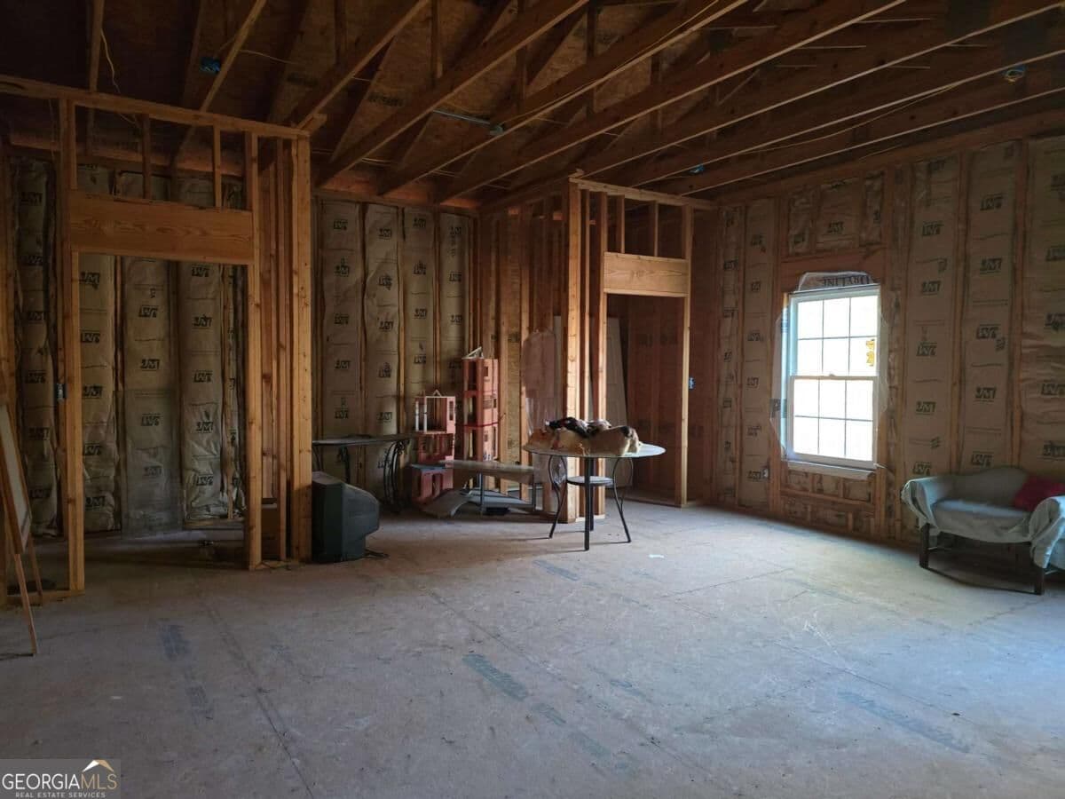 2 bedroom, 3 bathroom single family residence for sale at 253 Pottery Road, Lizella, GA 31052 — photo 6