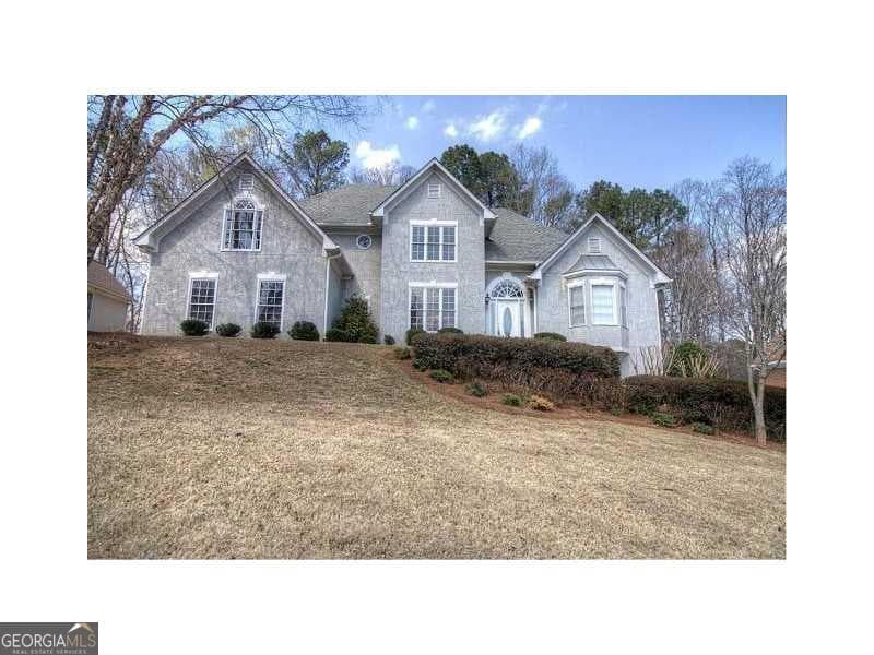 4 bedroom, 3.5 bathroom, 3,908 sq ft single family residence for sale at 371 Bridgebrook Lane, Smyrna, GA 30082 — photo 2