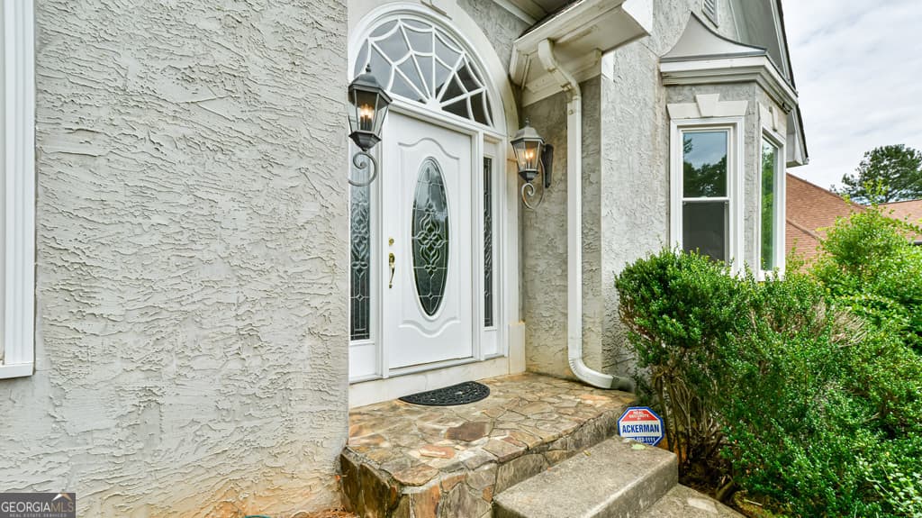 4 bedroom, 3.5 bathroom, 3,908 sq ft single family residence for sale at 371 Bridgebrook Lane, Smyrna, GA 30082 — photo 6