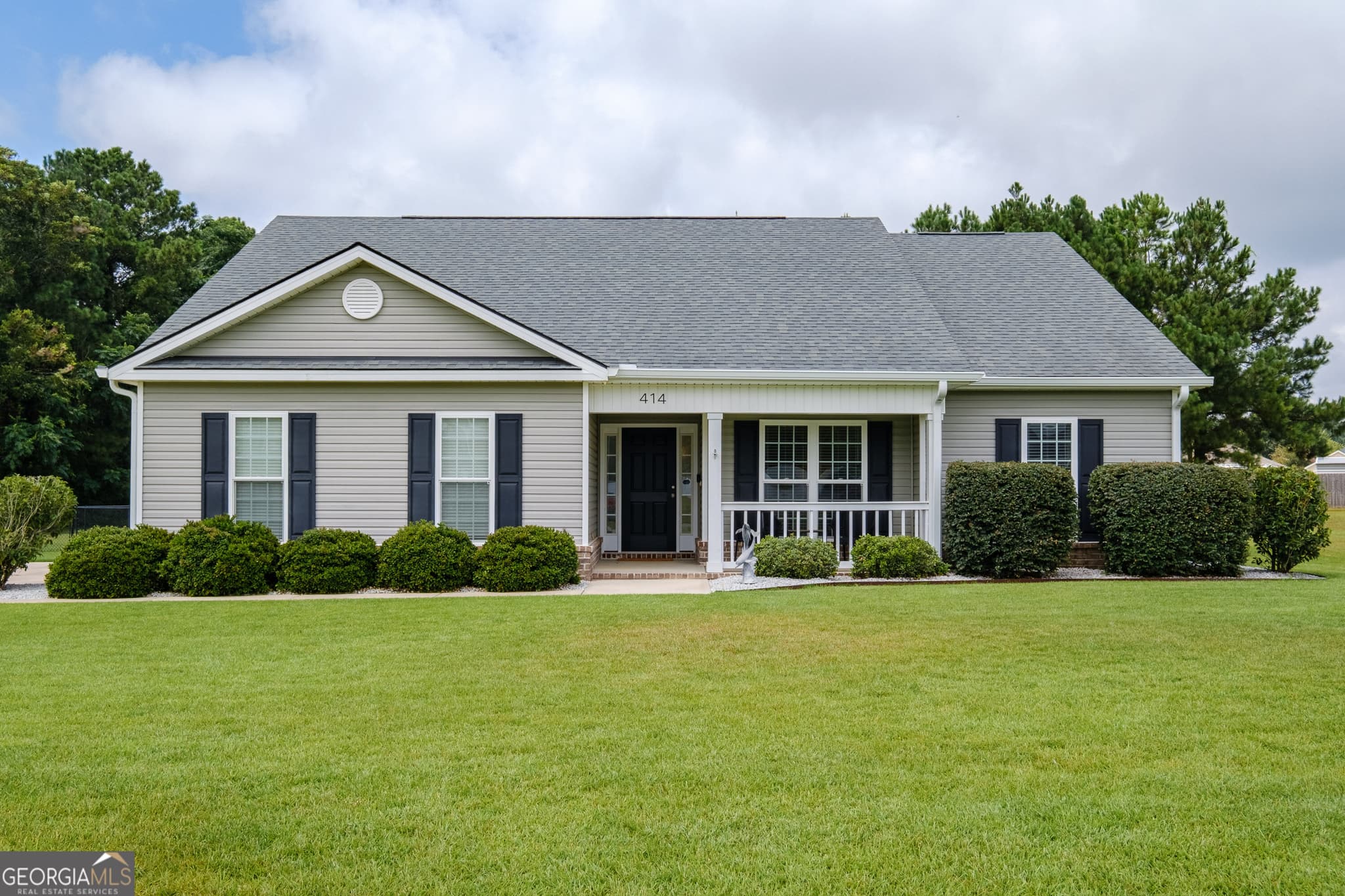 3 bedroom, 2 bathroom, 1,704 sq ft single family residence for sale at 414 Small Pond Lane, Statesboro, GA 30458