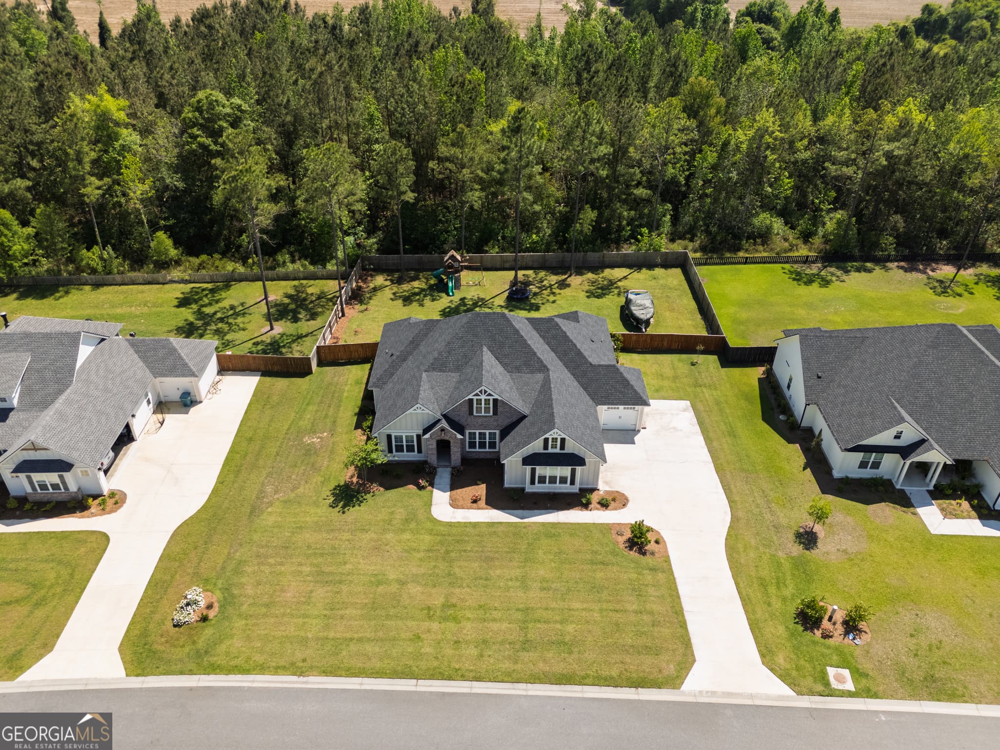 4 bedroom, 3 bathroom, 2,530 sq ft single family residence sold at 7307 Tillman Branch Road, Hahira, GA 31632