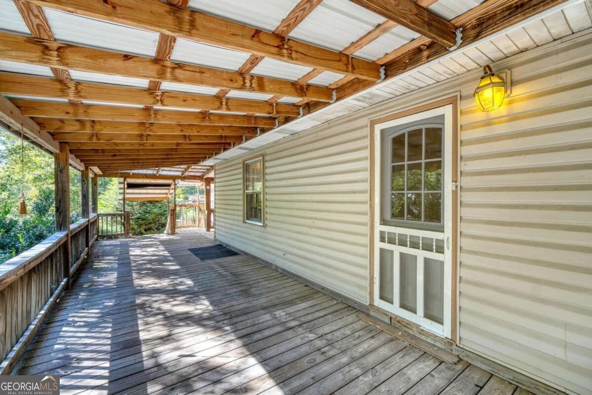 3 bedroom, 1 bathroom, 1,300 sq ft single family residence for sale at 6 U G A Drive, Blairsville, GA 30512 — photo 2