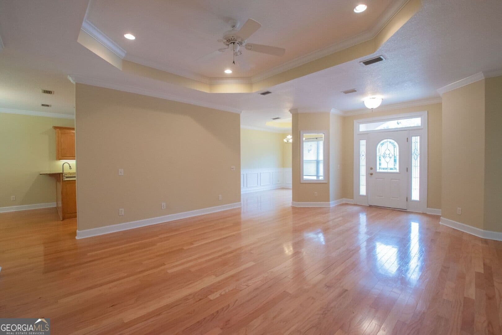 4 bedroom, 2 bathroom, 2,332 sq ft single family residence for sale at 204 Laurel Landing Boulevard, Kingsland, GA 31548 — photo 2