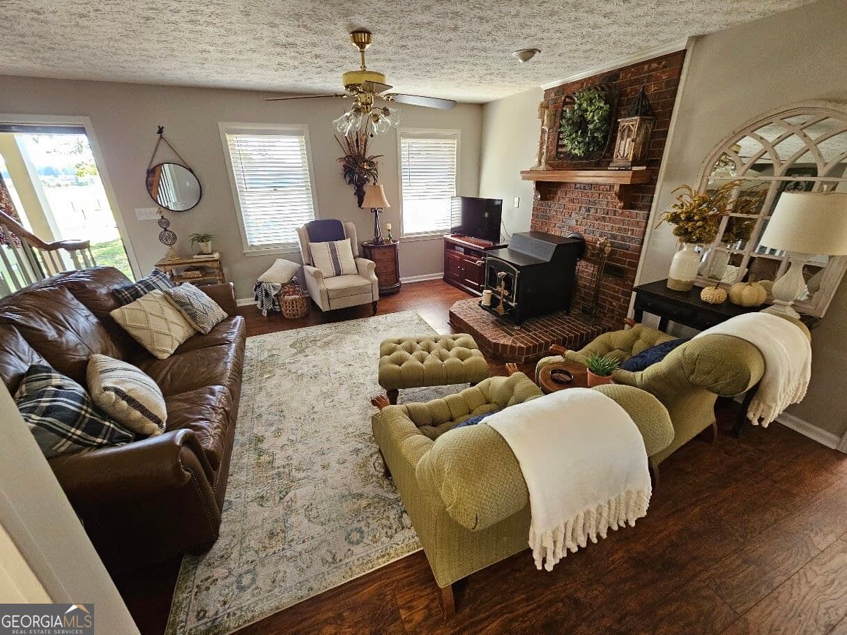 3 bedroom, 2.5 bathroom, 2,360 sq ft single family residence for sale at 1234 Sunset Drive, Winder, GA 30680 — photo 4