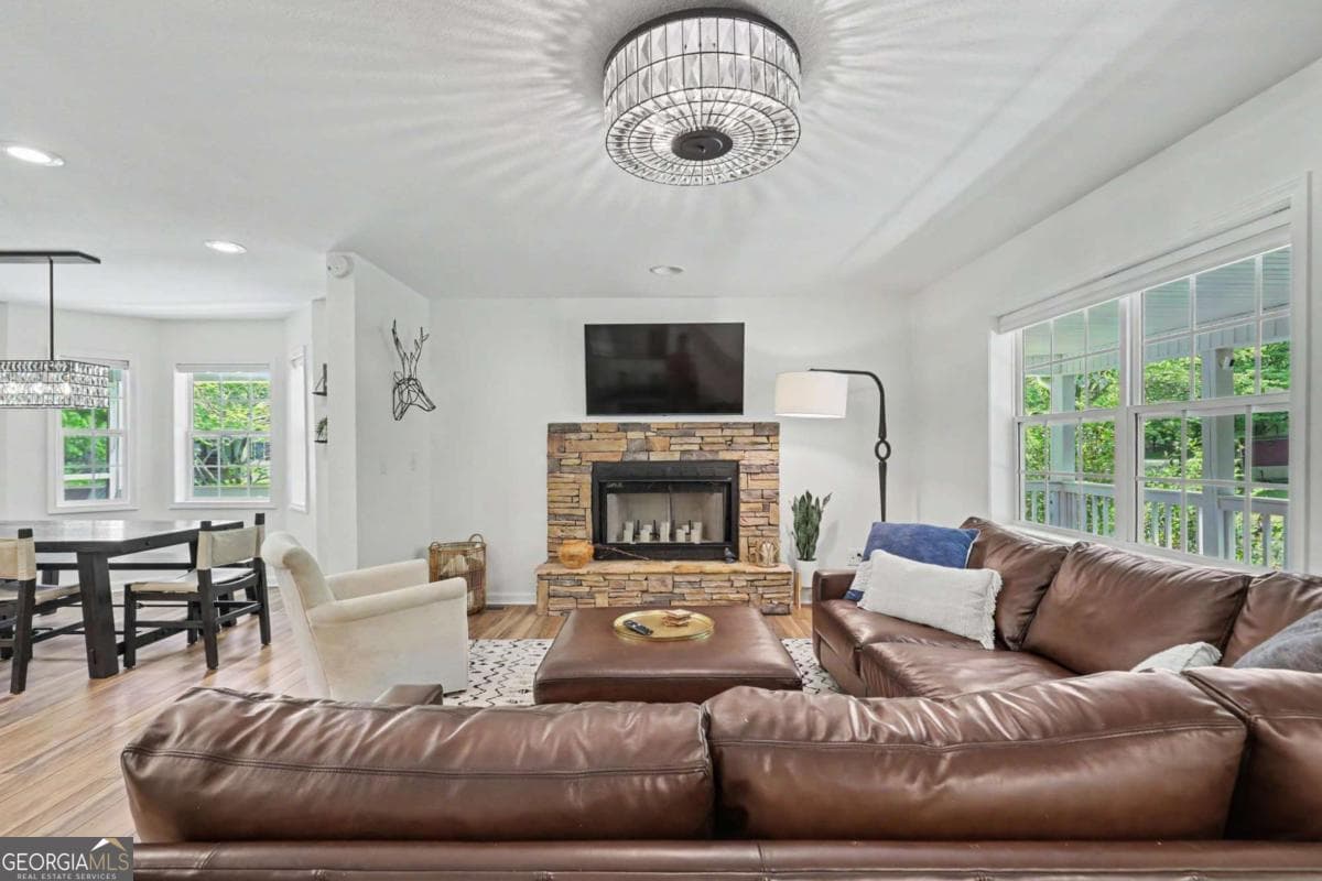 3 bedroom, 2.5 bathroom, 2,842 sq ft single family residence for sale at 136 Madison Avenue, Blairsville, GA 30512 — photo 7