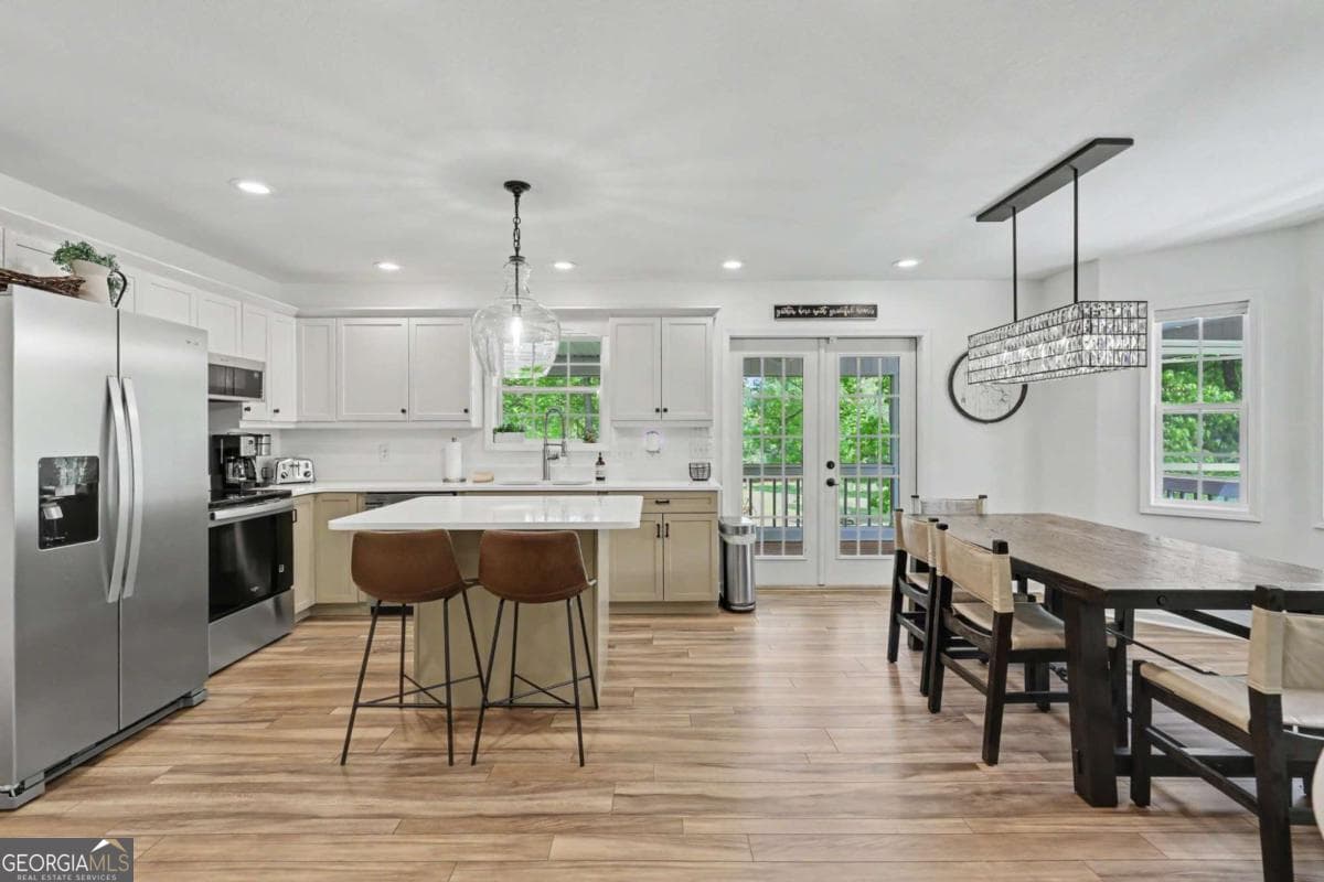 3 bedroom, 2.5 bathroom, 2,842 sq ft single family residence for sale at 136 Madison Avenue, Blairsville, GA 30512 — photo 8