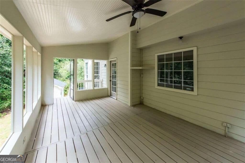 3 bedroom, 2 bathroom, 2,092 sq ft single family residence for sale at 3742 Willow Tree Circle, Douglasville, GA 30135 — photo 7