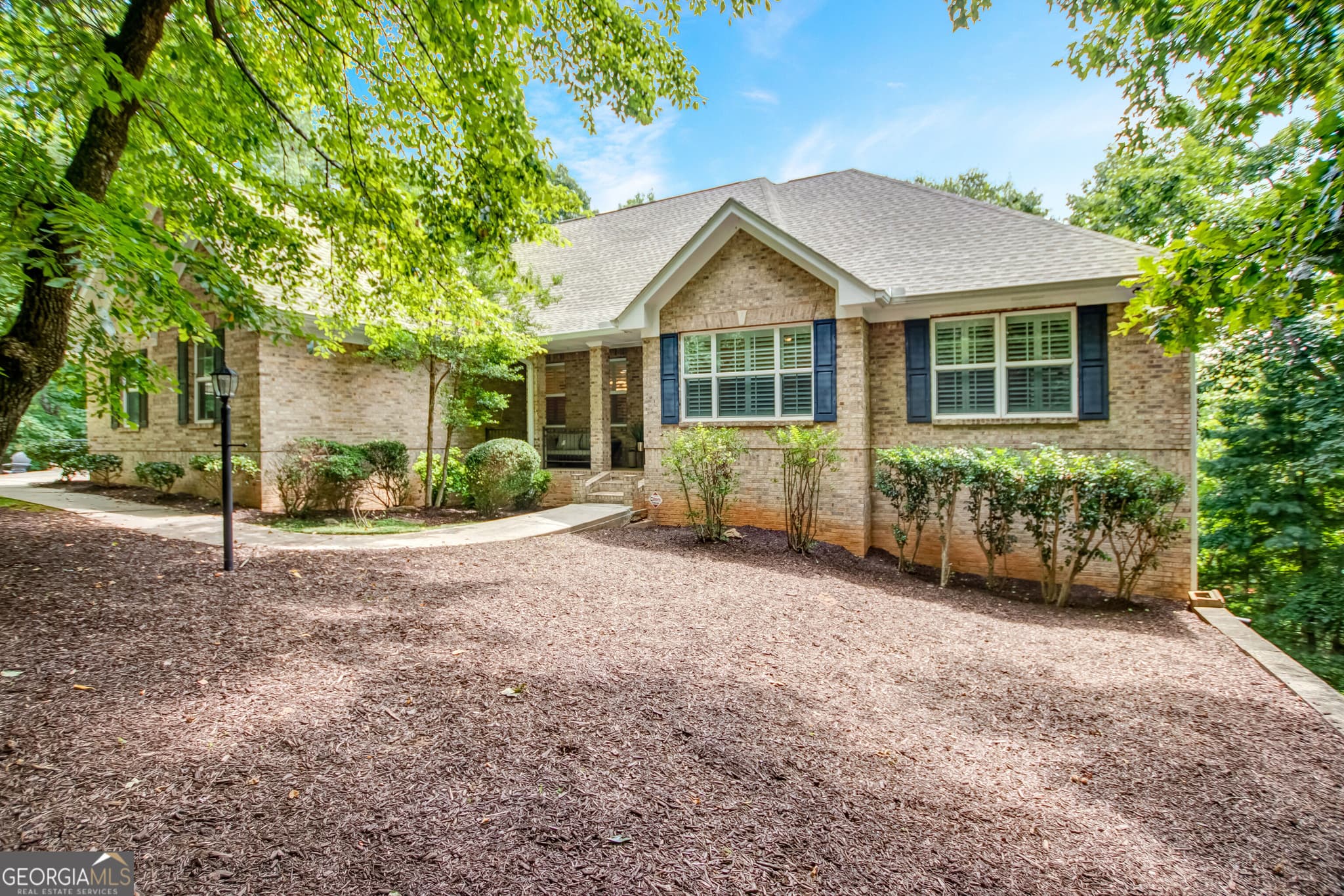 5 bedroom, 3.5 bathroom, 4,444 sq ft single family residence for sale at 194 Autumn Sweet Drive, Clarkesville, GA 30523 — photo 1 of 76