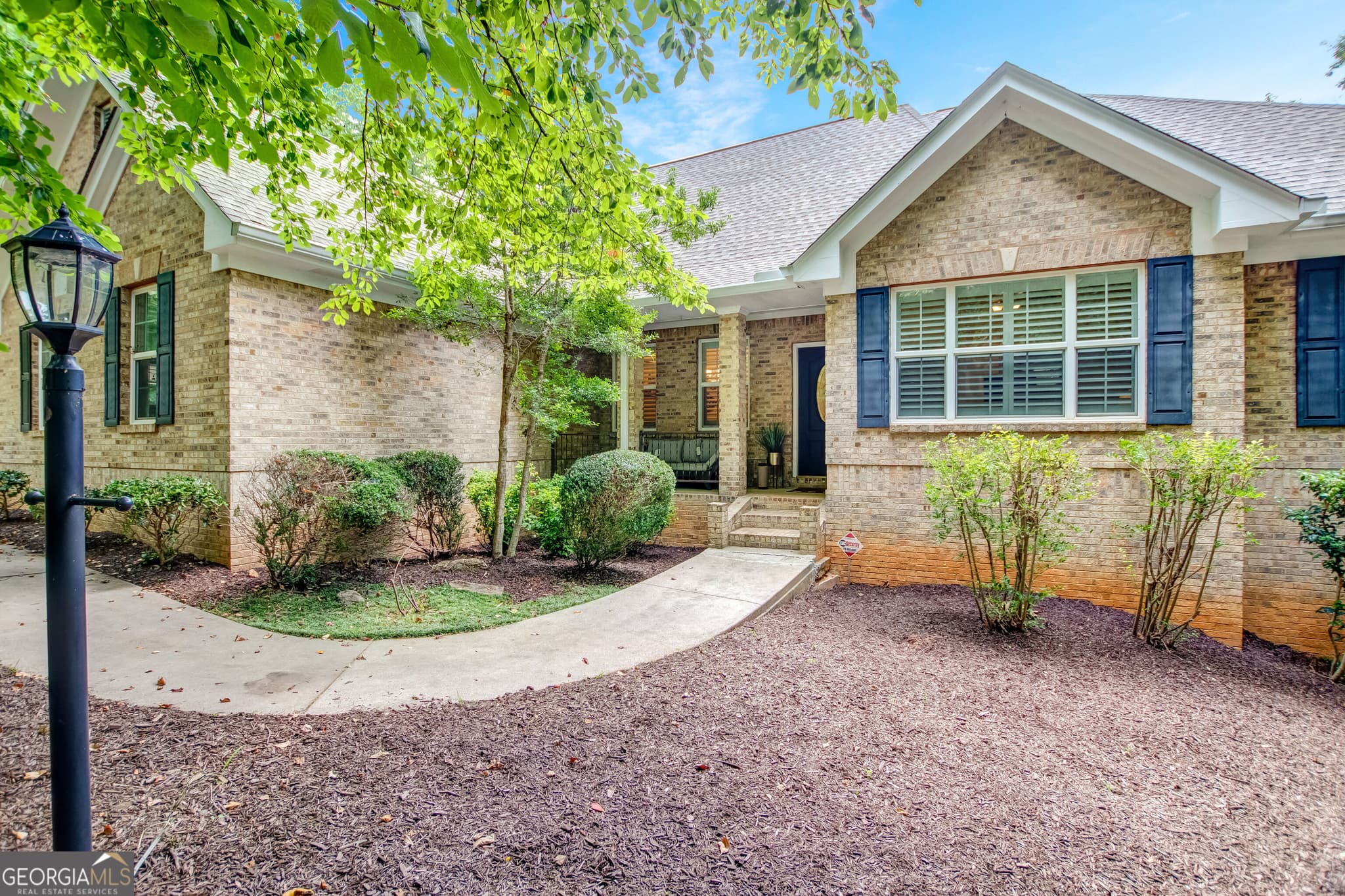 5 bedroom, 3.5 bathroom, 4,444 sq ft single family residence for sale at 194 Autumn Sweet Drive, Clarkesville, GA 30523 — photo 5