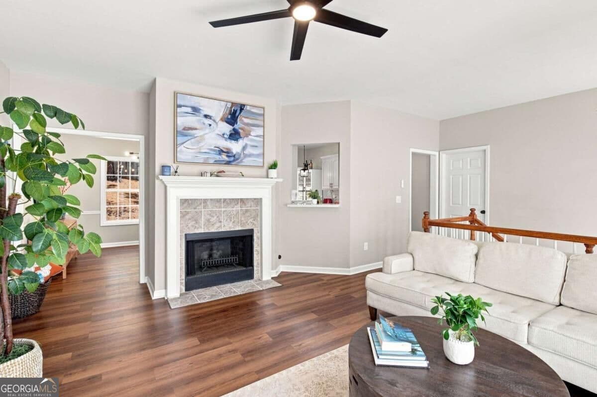 4 bedroom, 3 bathroom, 2,216 sq ft single family residence for sale at 739 Reeves Lake Drive, Marietta, GA 30064 — photo 6