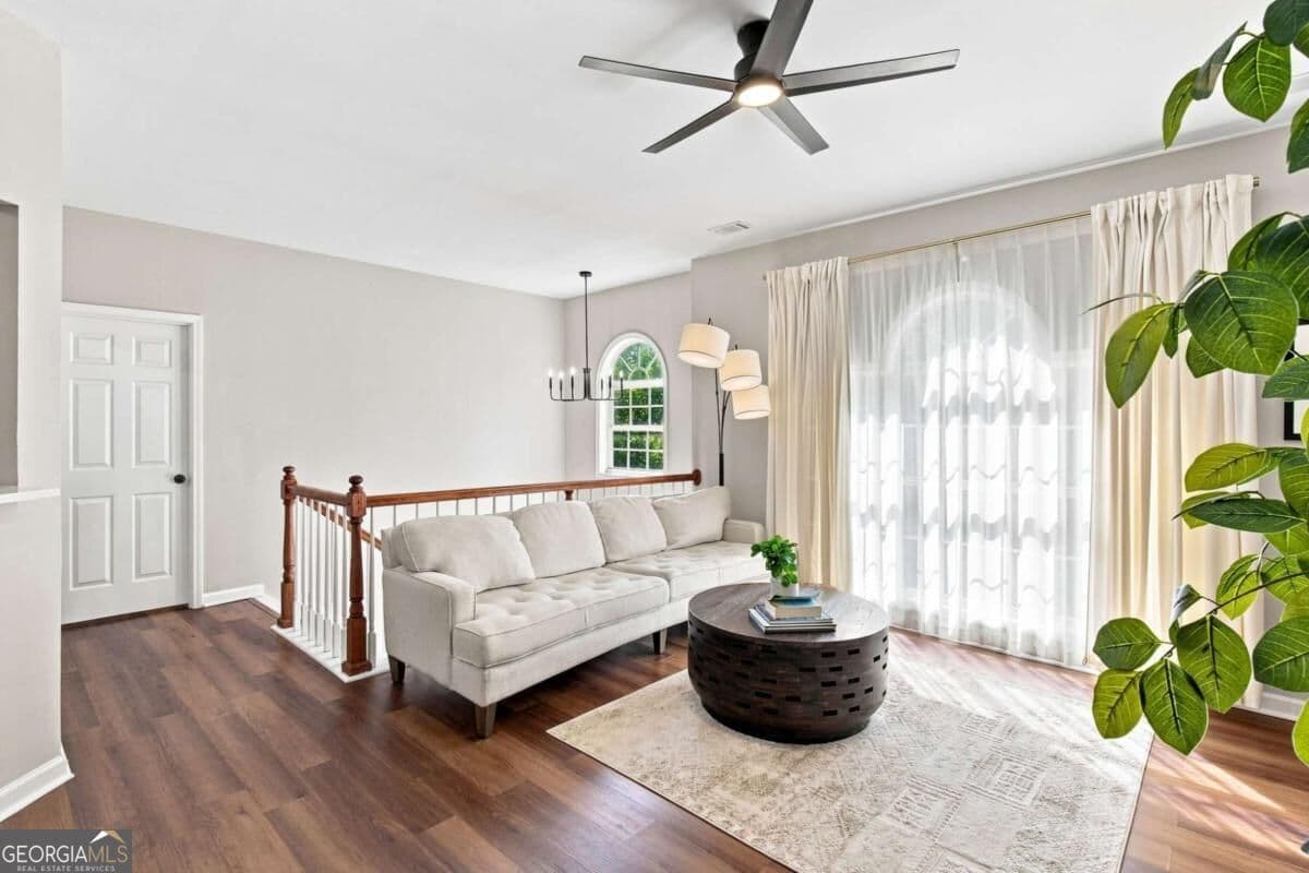 4 bedroom, 3 bathroom, 2,216 sq ft single family residence for sale at 739 Reeves Lake Drive, Marietta, GA 30064 — photo 5