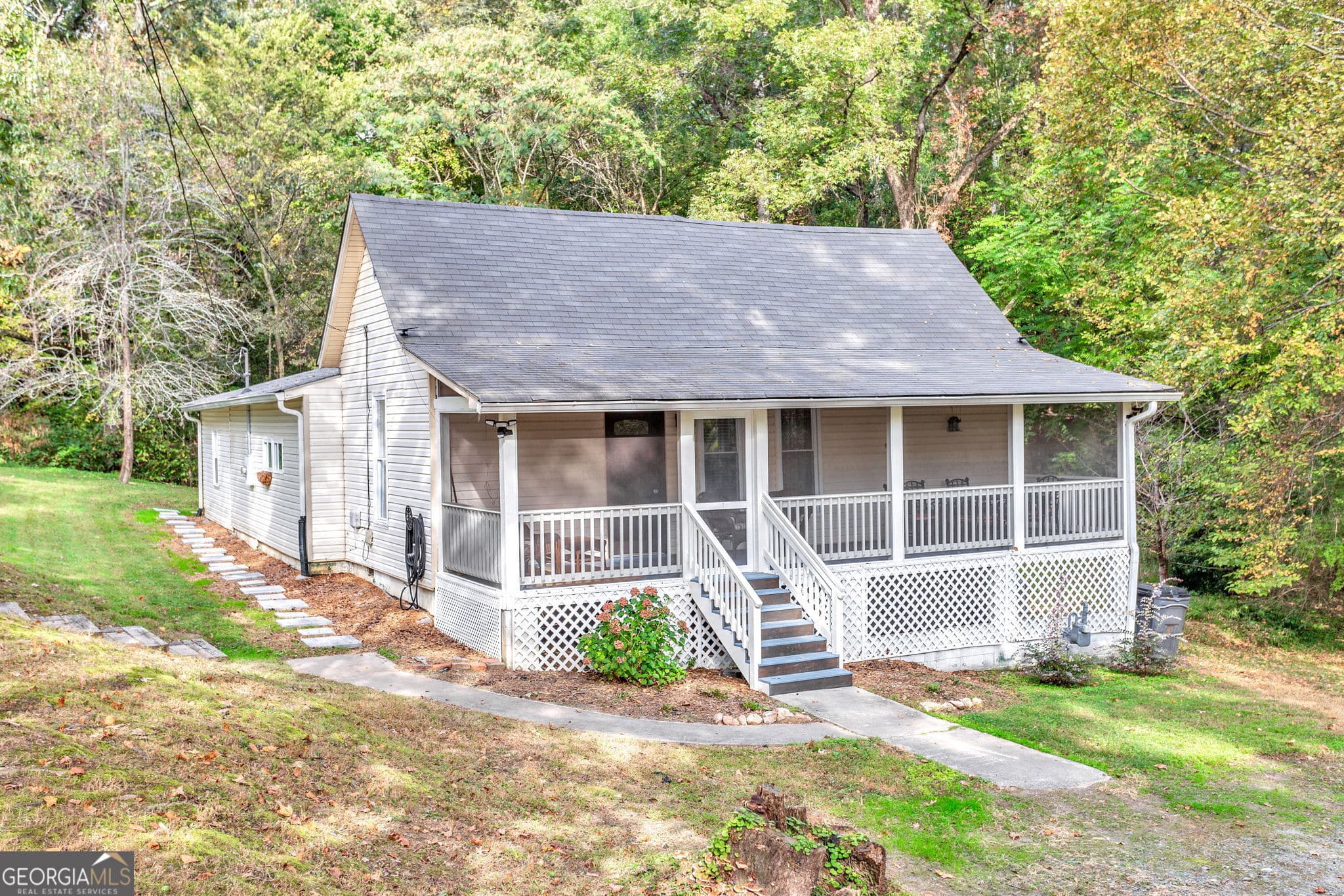 4 bedroom, 2 bathroom single family residence for rent at 4481 McLain Circle, Acworth, GA 30101 for $4,631 a month — photo 6