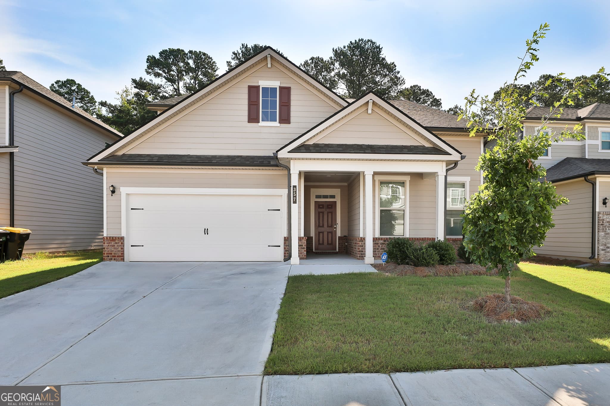5 bedroom, 3.5 bathroom, 3,137 sq ft single family residence for sale at 357 Caledonia Court, Peachtree City, GA 30269