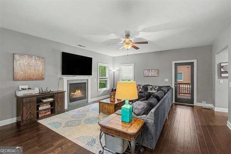6 bedroom, 4 bathroom, 4,605 sq ft single family residence for sale at 14 Creekview Drive, Cartersville, GA 30120 — photo 7