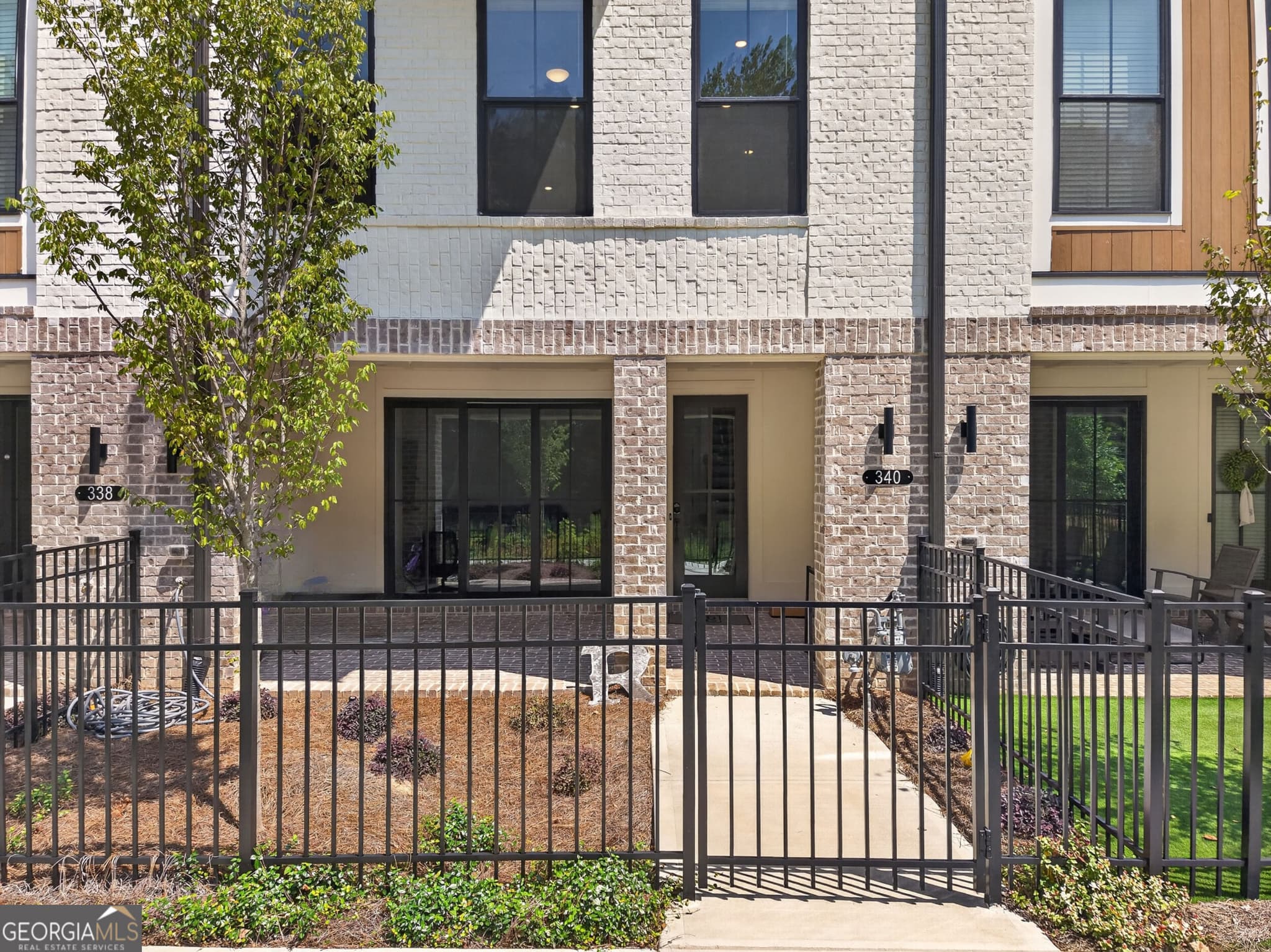3 bedroom, 2.5 bathroom, 2,145 sq ft townhouse for sale at 340 Olmstead Way, Alpharetta, GA 30022 — photo 4