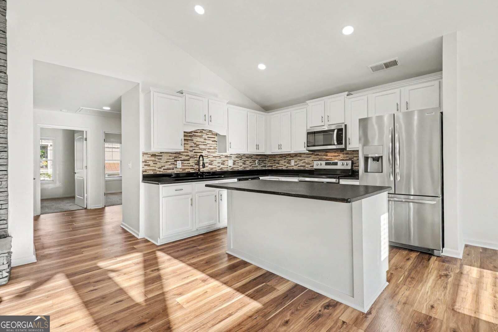3 bedroom, 2 bathroom, 1,888 sq ft single family residence for sale at 193 Lakeside Drive, Waleska, GA 30183 — photo 10