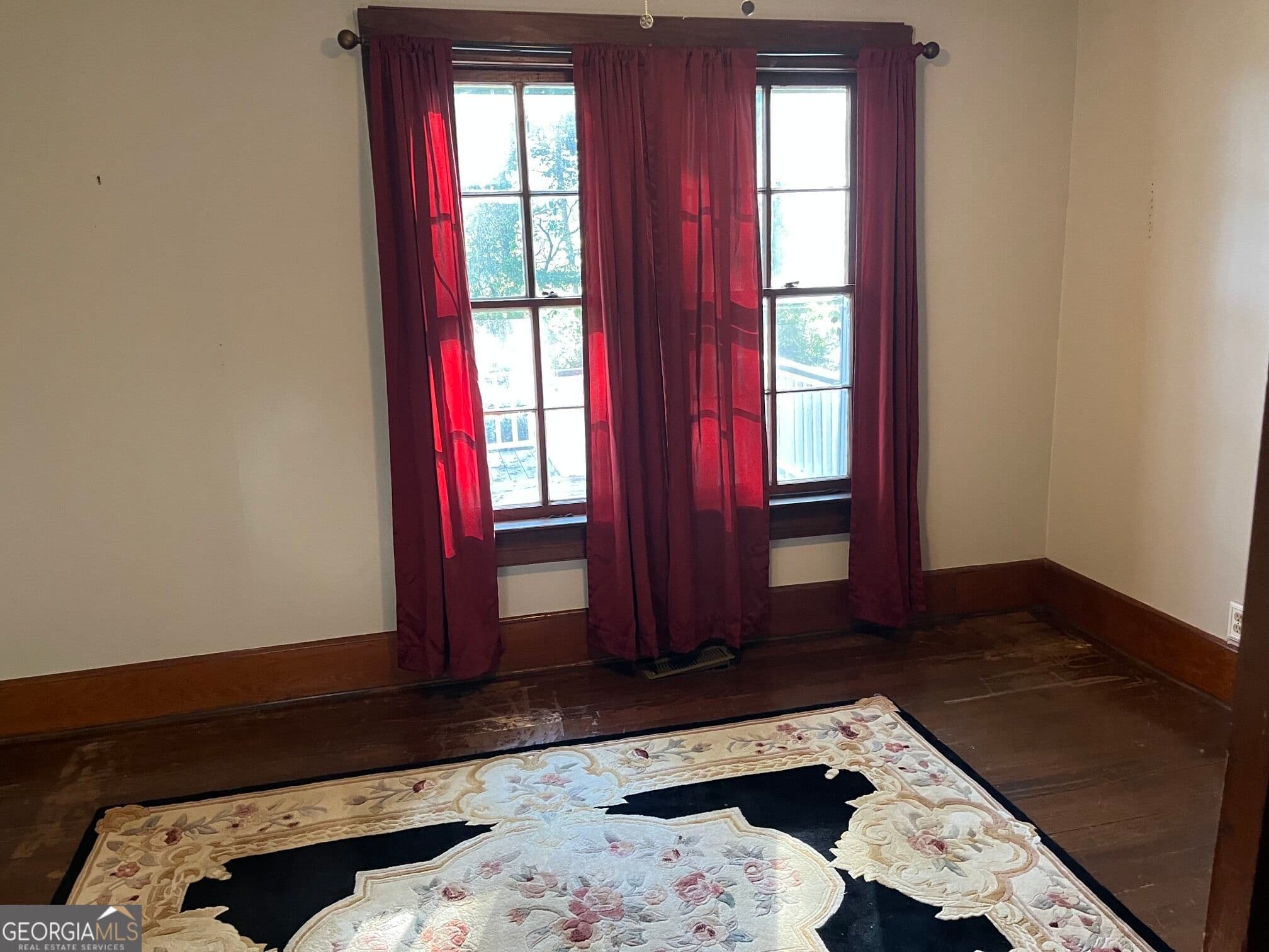 3 bedroom, 1.5 bathroom, 1,925 sq ft single family residence for rent at 3835 Highway 441, Rabun Gap, GA 30568 for $1,900 a month — photo 9