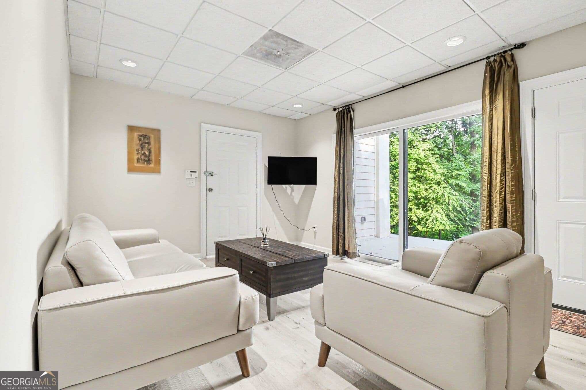 6 bedroom, 6.5 bathroom, 5,391 sq ft single family residence for sale at 1126 Wedgefield Drive, Marietta, GA 30064 — photo 7