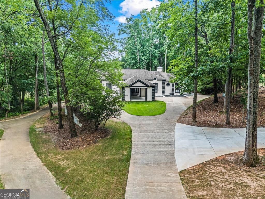 6 bedroom, 6.5 bathroom, 5,391 sq ft single family residence for sale at 1126 Wedgefield Drive, Marietta, GA 30064 — photo 3