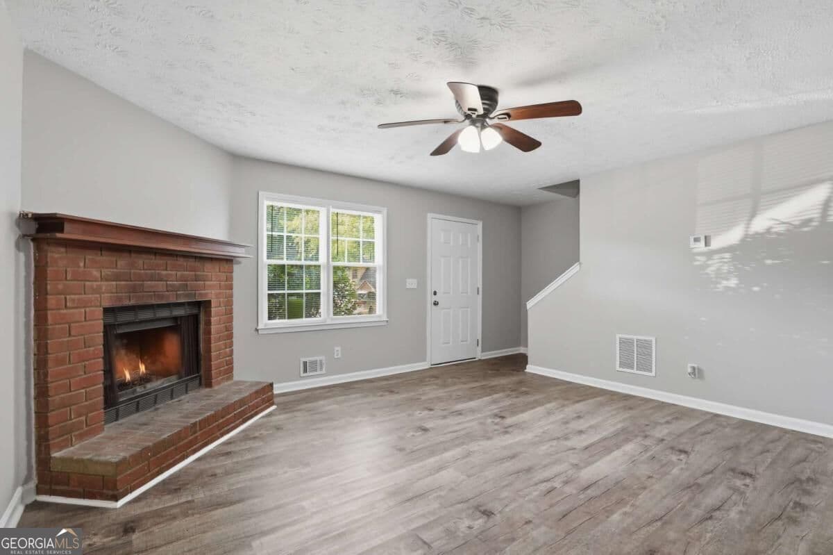 2 bedroom, 1.5 bathroom, 1,200 sq ft single family residence for rent at 5344 Ridgemere Court, Stone Mountain, GA 30083 for $1,250 a month — photo 9