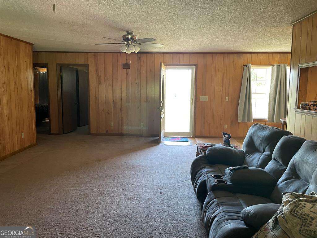 3 bedroom, 2.5 bathroom farm for sale at 298 Bud Denton Road, Uvalda, GA 30473 — photo 6