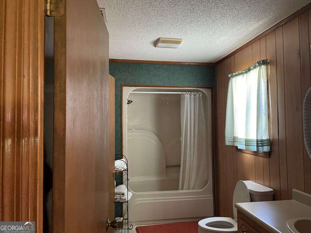 3 bedroom, 2.5 bathroom farm for sale at 298 Bud Denton Road, Uvalda, GA 30473 — photo 8