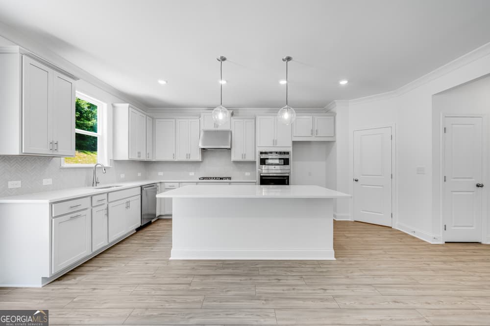 4 bedroom, 3.5 bathroom, 3,067 sq ft single family residence for sale at 4003 Dantry Lane, Buford, GA 30519 — photo 6