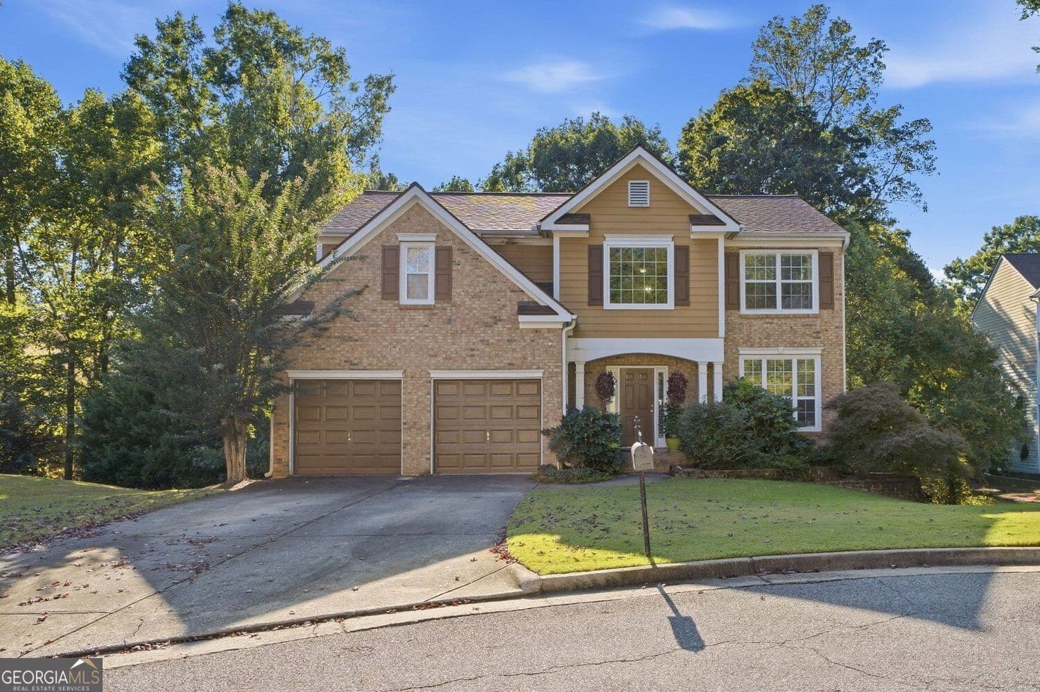 4 bedroom, 2.5 bathroom, 2,780 sq ft single family residence for sale at 3006 Waterdance Drive, Kennesaw, GA 30152 — photo 2