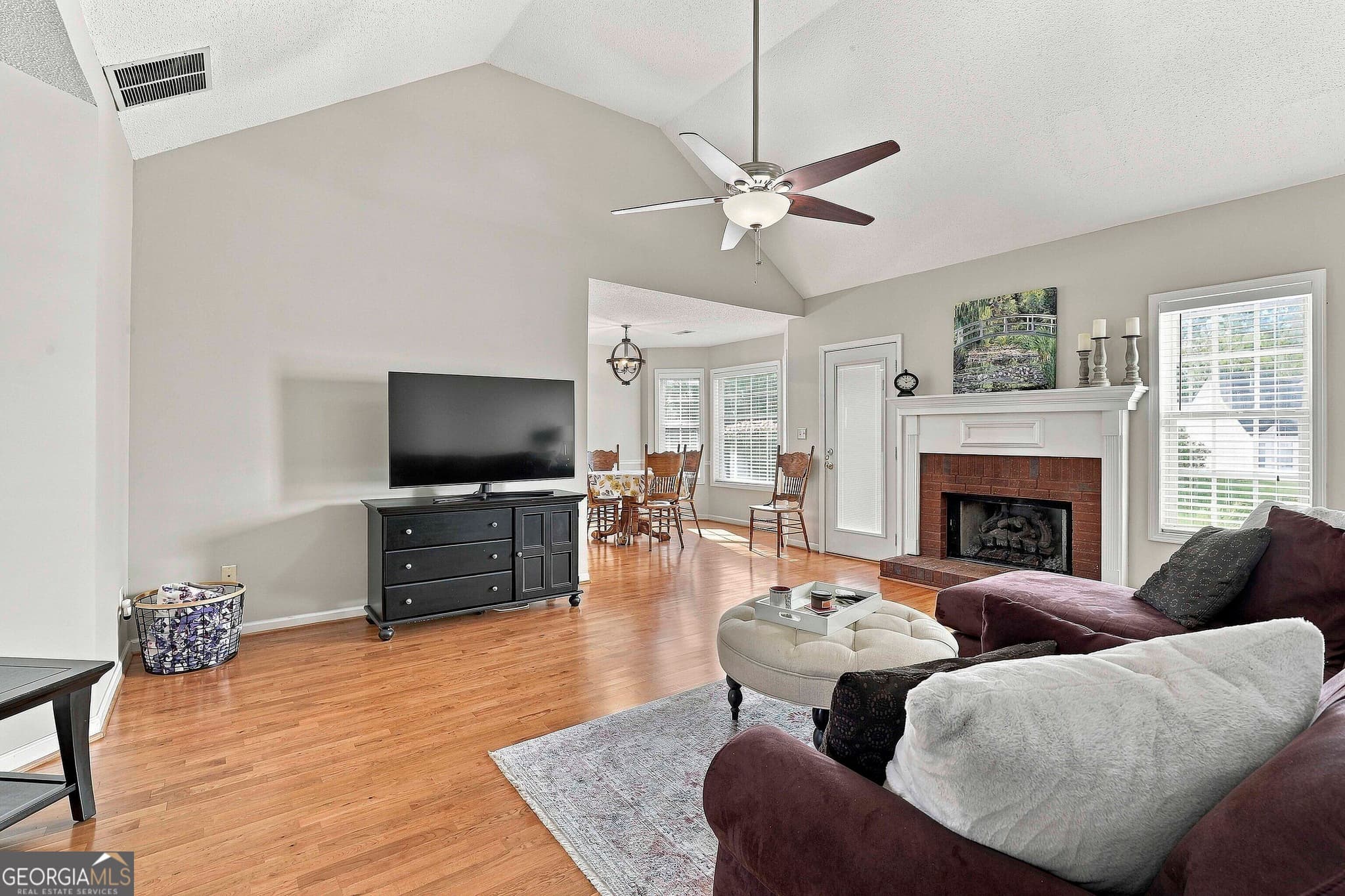 3 bedroom, 2 bathroom, 1,378 sq ft single family residence for sale at 145 Cloverwood Drive, Fayetteville, GA 30215 — photo 6