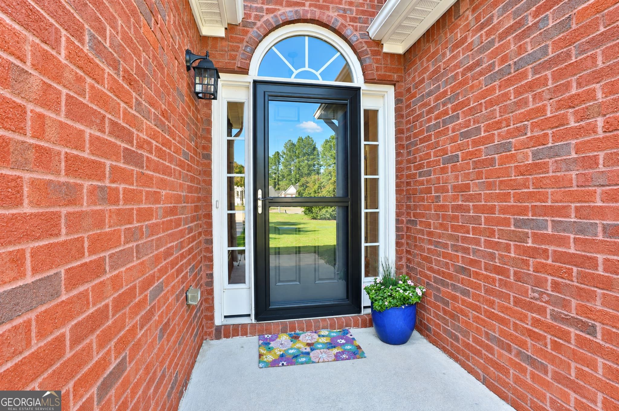 3 bedroom, 2 bathroom, 1,378 sq ft single family residence for sale at 145 Cloverwood Drive, Fayetteville, GA 30215 — photo 3