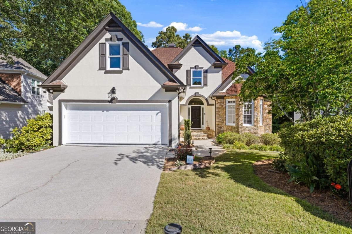 5 bedroom, 3.5 bathroom, 4,300 sq ft single family residence for sale at 264 Spalding Gates Drive, Atlanta, GA 30328