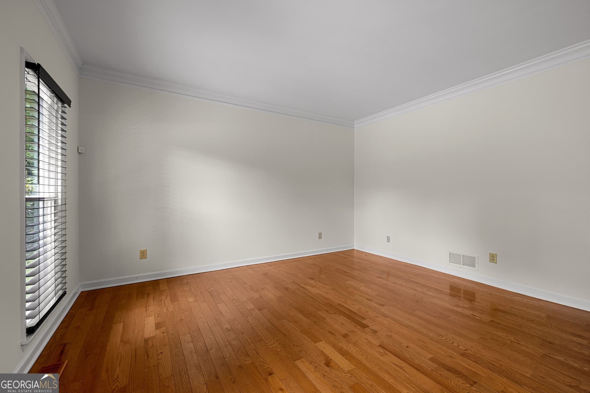 3 bedroom, 2.5 bathroom, 2,372 sq ft single family residence for sale at 6 Canongate Trace, Sharpsburg, GA 30277 — photo 7