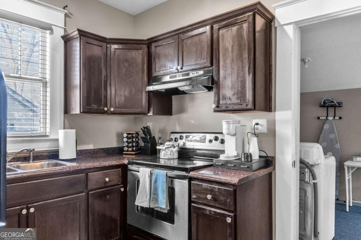 3 bedroom, 1 bathroom, 1,247 sq ft single family residence for rent at 2882 Church Street, East Point, GA 30344 for $2,350 a month — photo 7