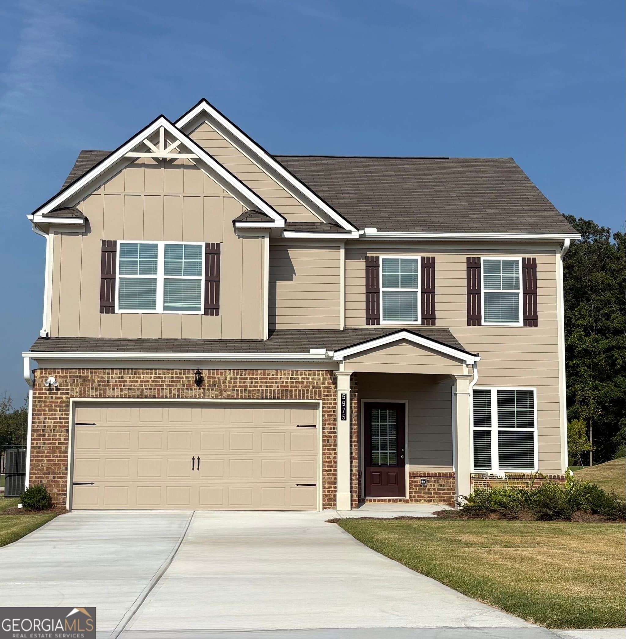 4 bedroom, 2.5 bathroom, 2,148 sq ft single family residence for sale at 5975 Spring Way, Stonecrest, GA 30038 — photo 2